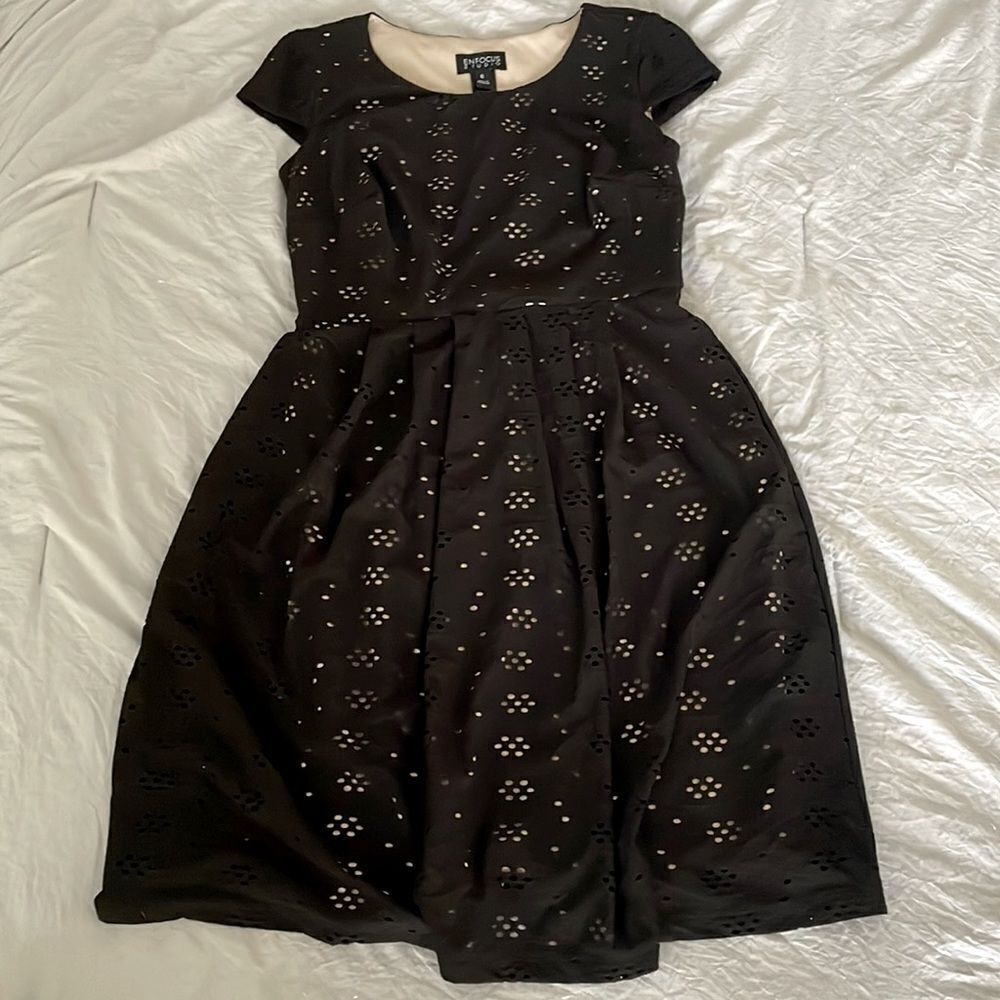 Enfocus Studio Black Eyelet Fit Flare Dress Cap Sleeve Size 6